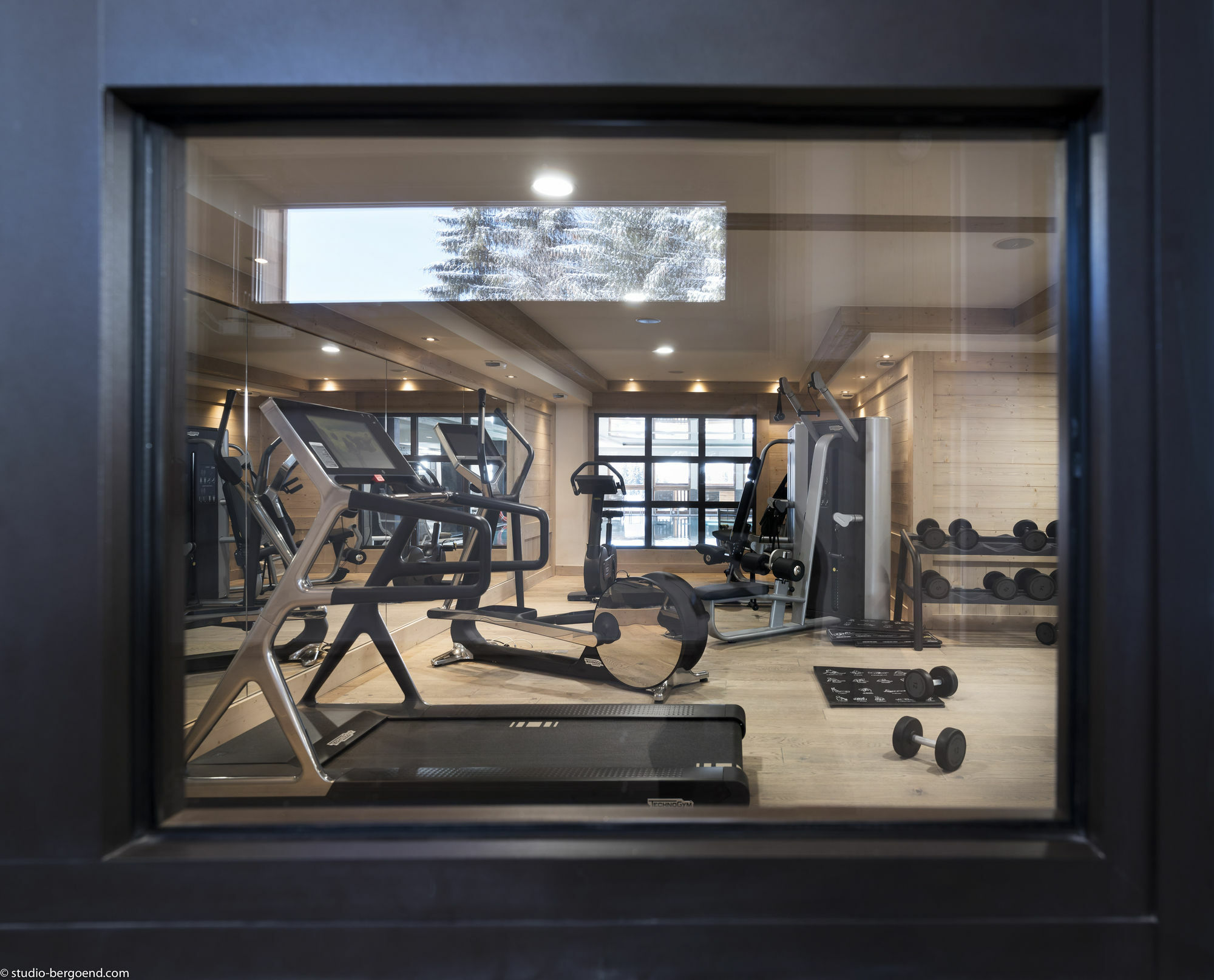 Mgm Hotels & Residences - Residence Le Roc Des Tours เลอกรองด์บอร์นอง ภายนอก รูปภาพ